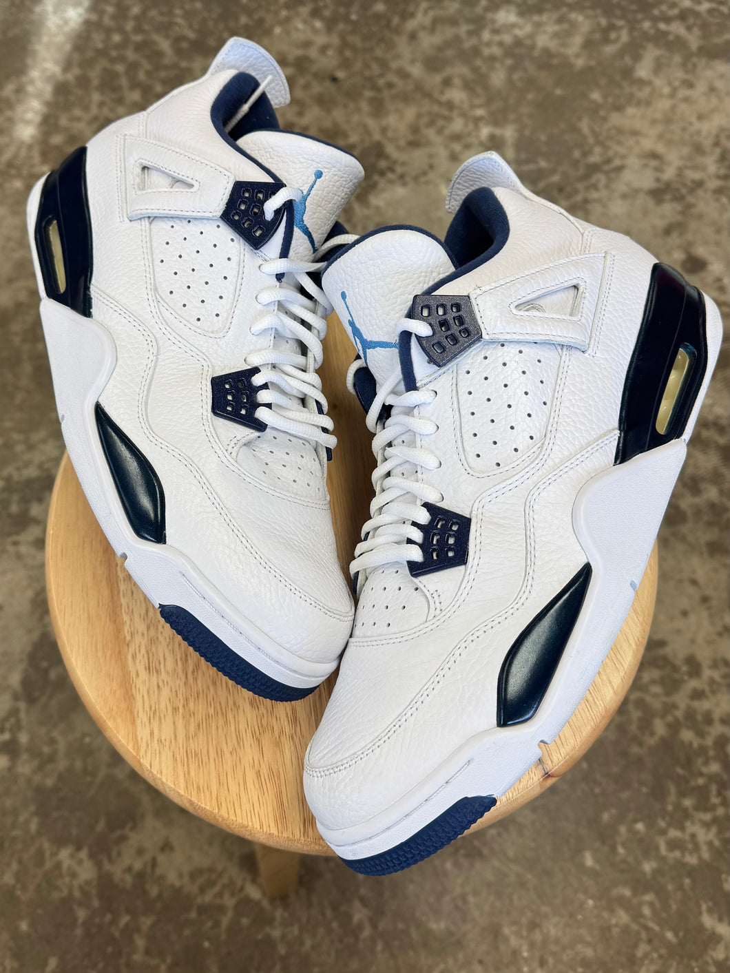 Jordan 4 Columbia (13)