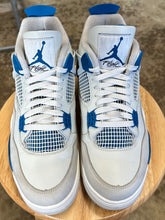 Load image into Gallery viewer, Jordan 4 Military Blue (9.5)
