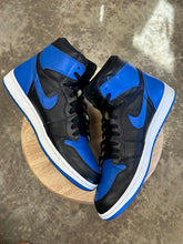 Load image into Gallery viewer, Jordan 1 Royal (12)
