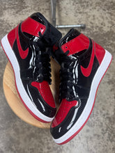 Load image into Gallery viewer, Jordan 1 Patent Bred (11.5)
