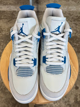 Load image into Gallery viewer, Jordan 4 Military Blue (12)
