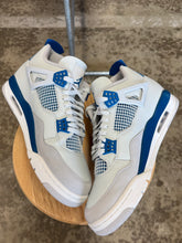 Load image into Gallery viewer, Jordan 4 Military Blue (12)
