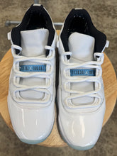 Load image into Gallery viewer, Jordan 11 Low Legend Blue (10.5)
