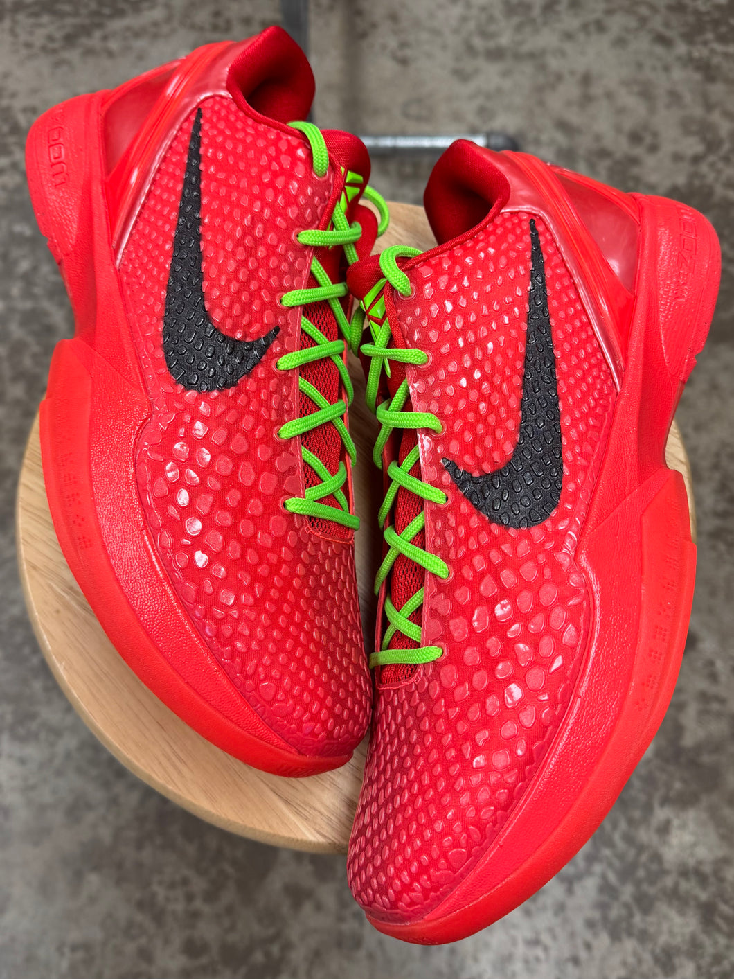 (DS) Nike Kobe 6 Reverse Grinch (13)