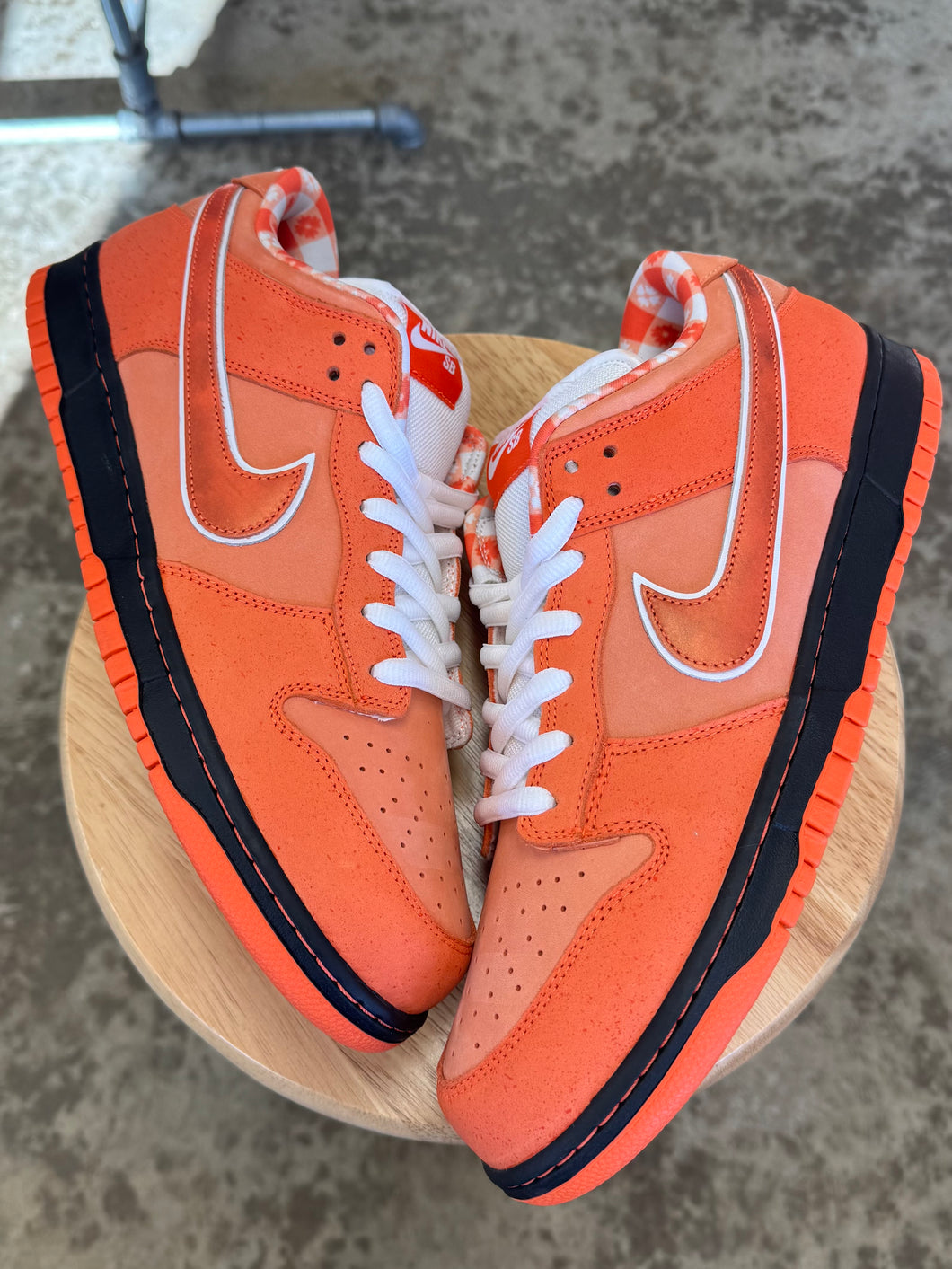 (DS) Nike SB Dunk Low Orange Lobster (13)